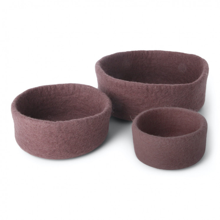 Panier en laine coloris prune, le moyen et deux autres formats