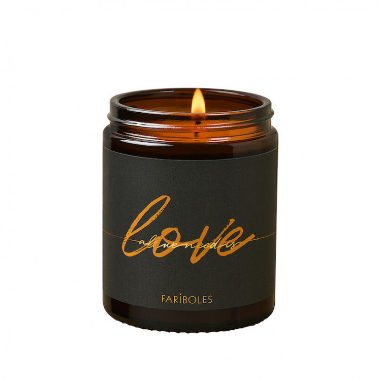 Bougie artisanale parfumée de la marque française Fariboles, parfum All we need is Love