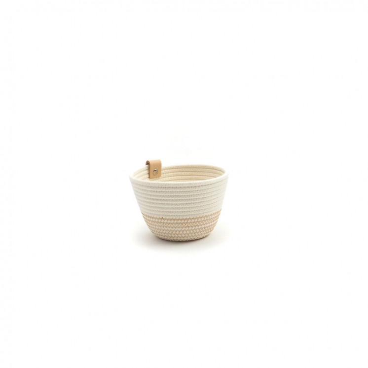 Cache-pot KOBA en corde de coton recyclé. Très petit format, coloris blanc cassé avec fil ocre.