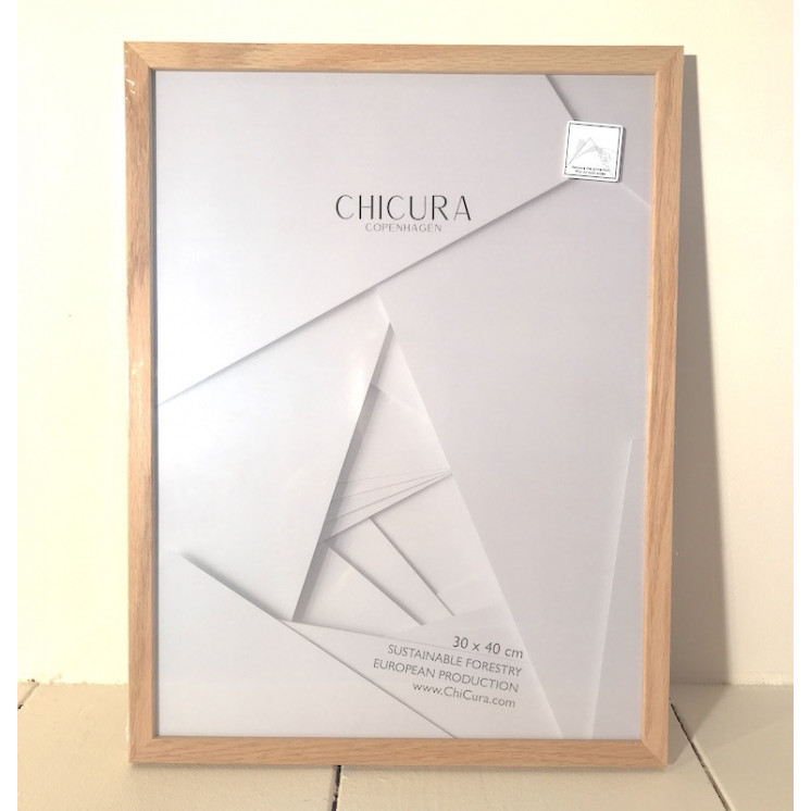 Cadre en chêne avec vitrage acrylique 30x40cm.