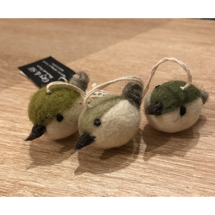 Set de 3 petits oiseaux en laine, coloris camaïeu de verts