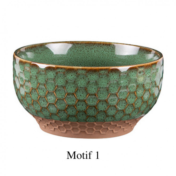 Coupelle en grès vert avec motif géométrique